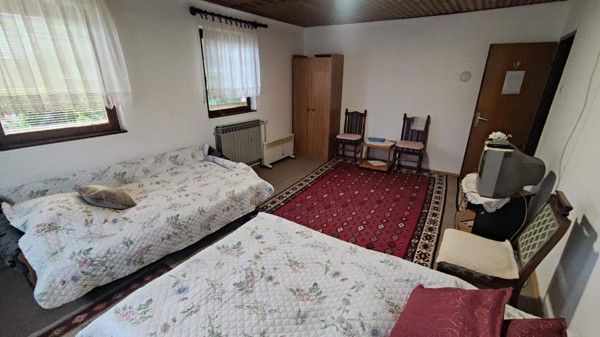 Curovac View Hotel SJJ Værelse billede